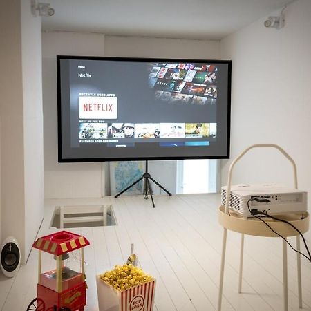 Central Apartment With Home Cinema And Fireplace ベルリン エクステリア 写真